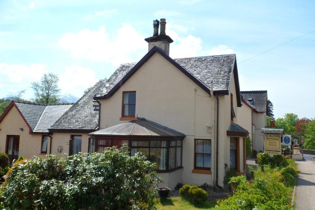 Oyo Inverour Guest House Gairlochy Esterno foto